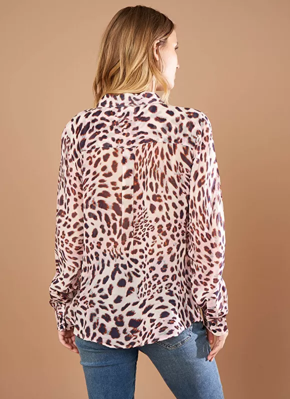 Shop Sud Express Chemise Cintree Leopard A Manches Longue... Poudre Caeva