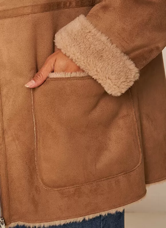 Shop Sud Express Manteau Fausse Fourrure Camel Myan