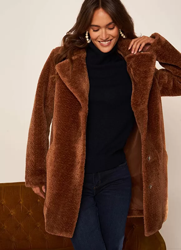 Shop Sud Express Manteau Mi-Long En Fausse Fourrure Camel Mampini
