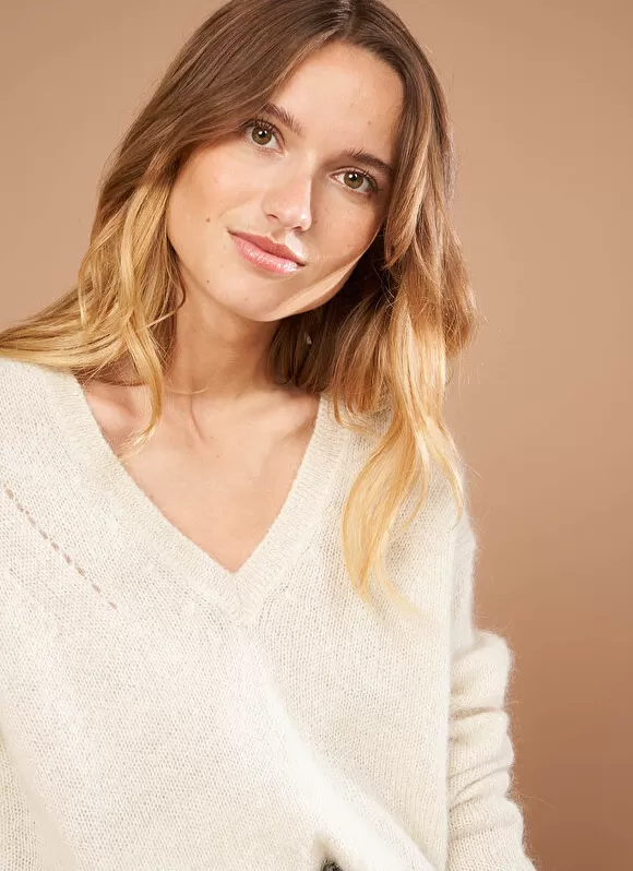 Best Sale Sud Express Pull A Col V En Mohair Ecru Mannakayx