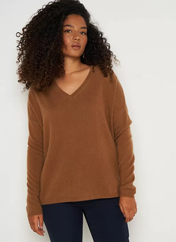 New Sud Express Pull Au Volume Oversize Et A Manches Longues Pres Du Corps Caramel Monjoe