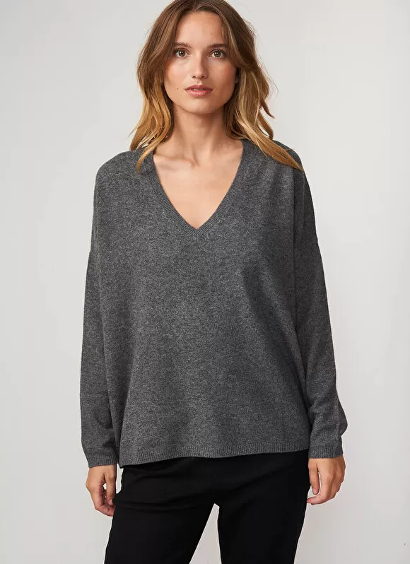 Best Sale Sud Express Pull Au Volume Oversize Et A Manches Longues Pres Du Corps Gris Chine Monjoe