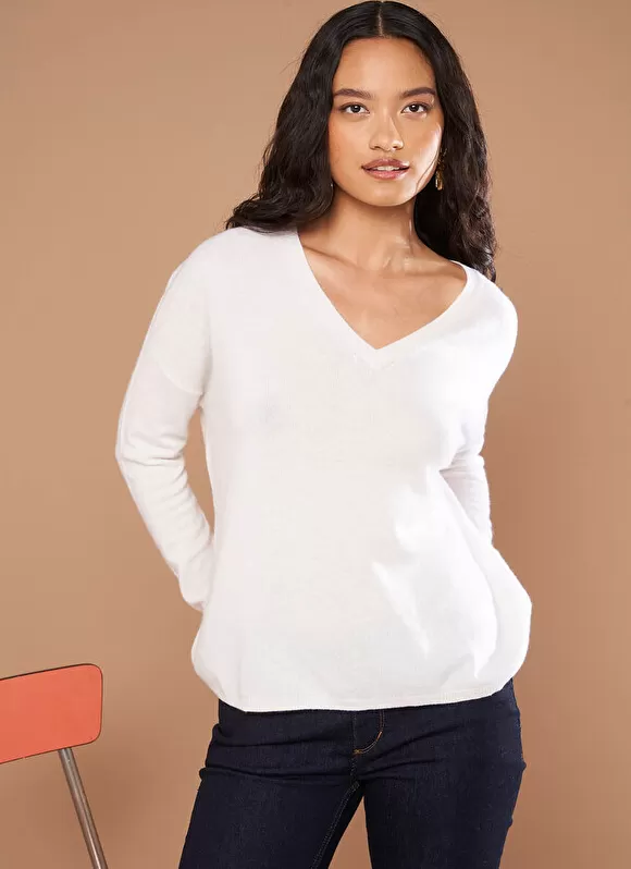 Discount Sud Express Pull Au Volume Oversize Et A Manches Longues Pres Du Corps Milk Monjoe