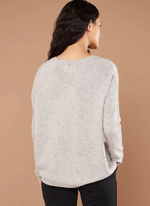 New Sud Express Pull Au Volume Oversize Et A Manches Longues Pres Du Corps Perle Chine Monjoe