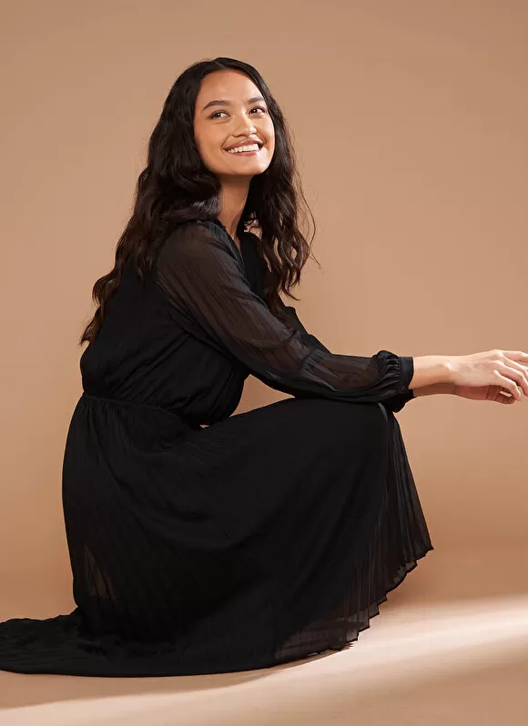 Best Sud Express Robe Midi Plissee A Manches Longues Noir Ralita